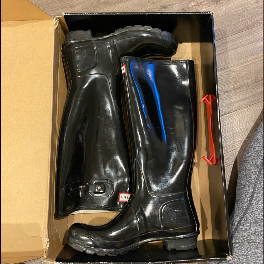 Black hunter rain boots